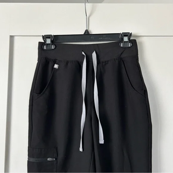 Figs High Waisted Zamora Jogger Scrub Pants Black Size Extra Small Petite - Picture 2 of 12